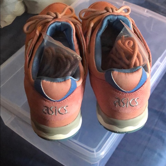 ASICS gel - Picture 2 of 2